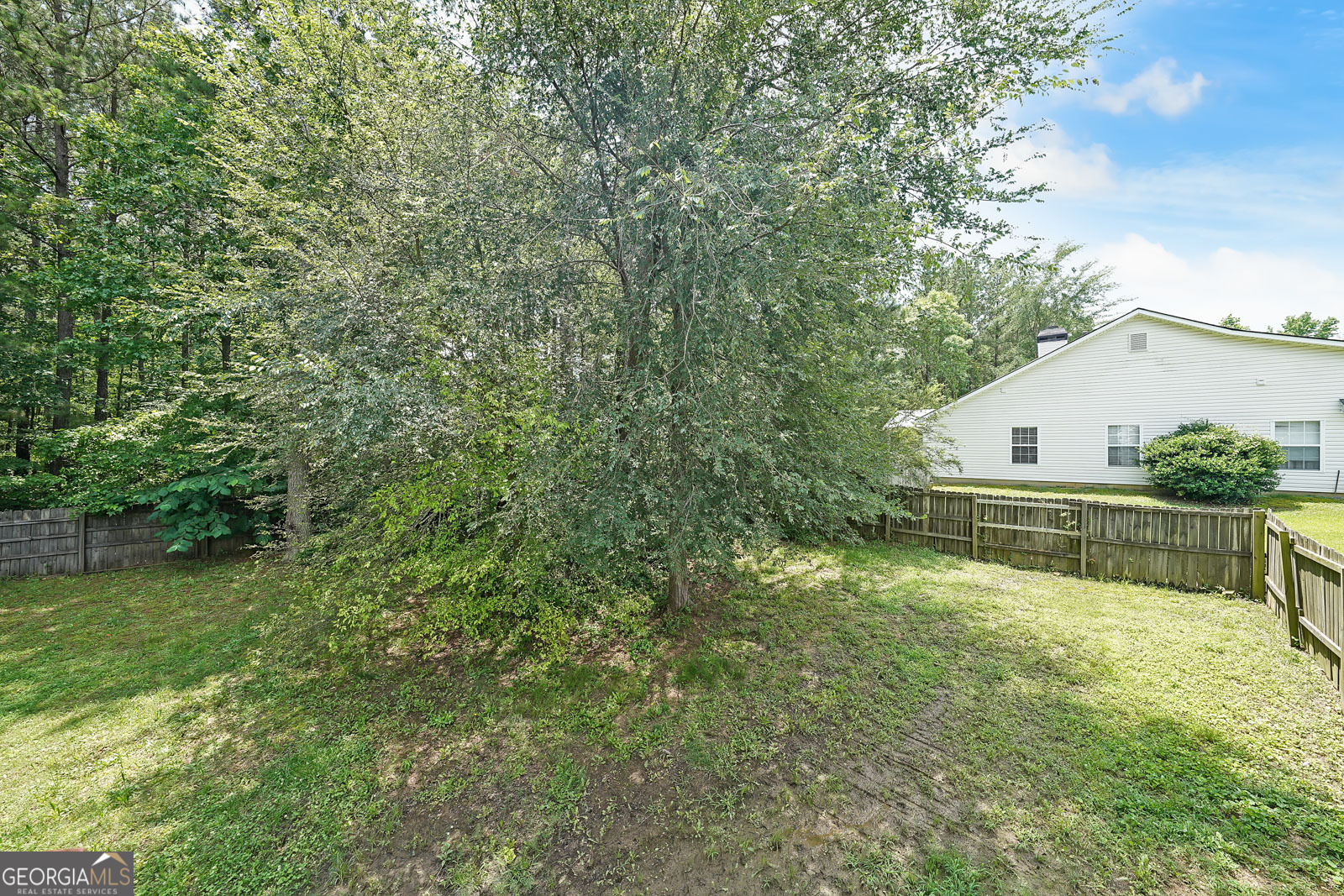 443 Brooks RD