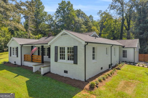 Photo of 1472 Hollywood Hwy, Clarkesville, GA 30523 (MLS # 10839926)