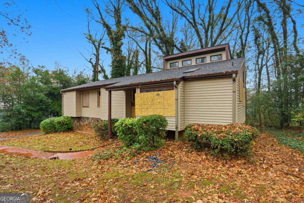 Photo of 5009 Post Road Pass, Stone Mountain, GA 30088 (MLS # 10652732)