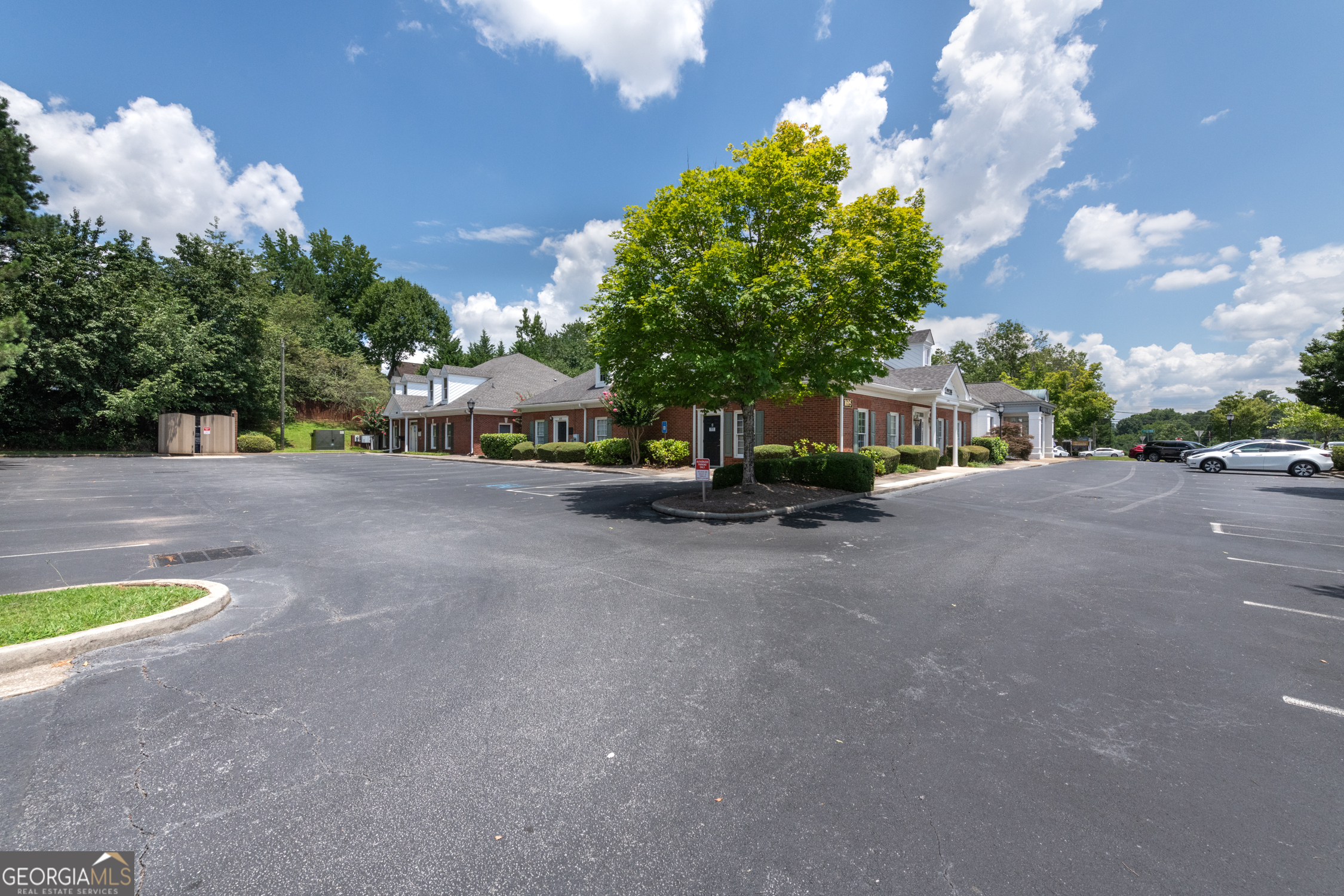 1695 Duluth HWY