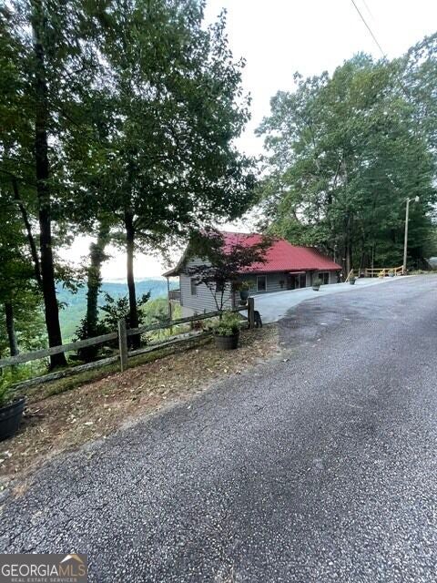910 Foot Hills DR