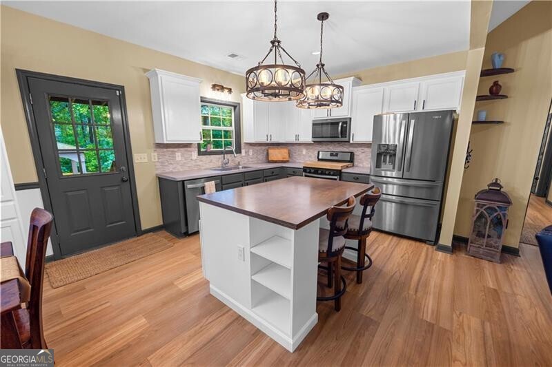 203 Pink Marble DR