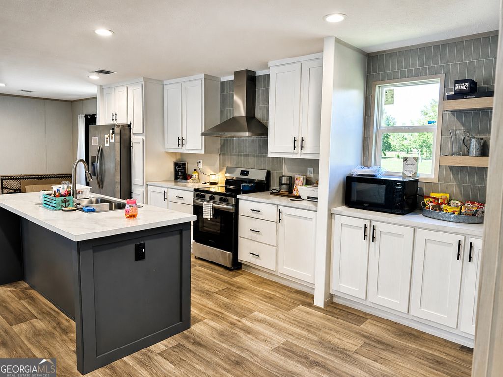 Photo of 3968 Folks Circle, Blackshear, GA 31516 (MLS # 10766051)