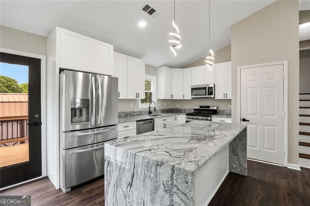 Acworth, Georgia 30101, United States, 3 Bedrooms Bedrooms, ,2 BathroomsBathrooms,Residential,Active,135092