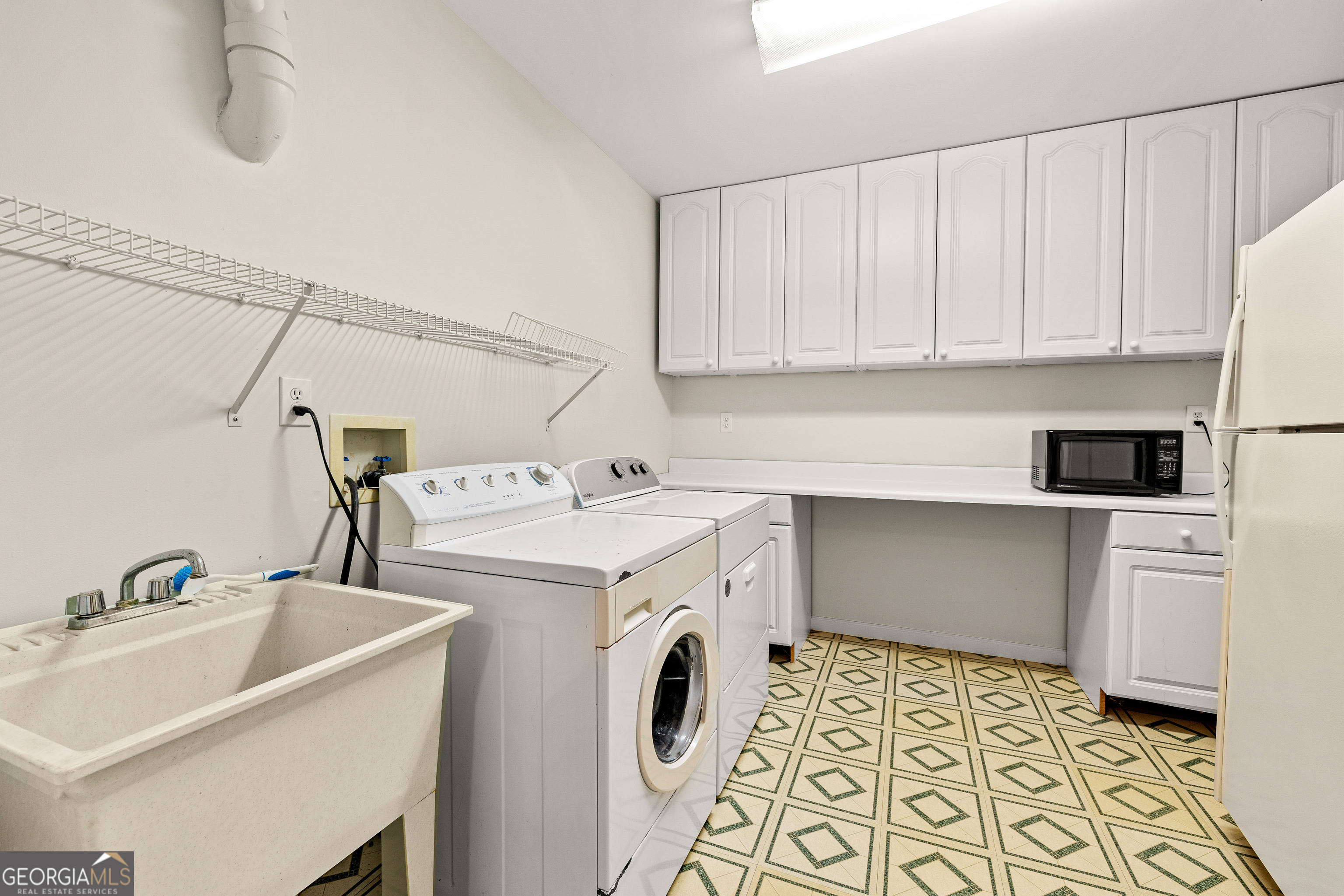 Fayetteville, Georgia 30215, United States, 5 Bedrooms Bedrooms, ,4 BathroomsBathrooms,Residential,Active,224284