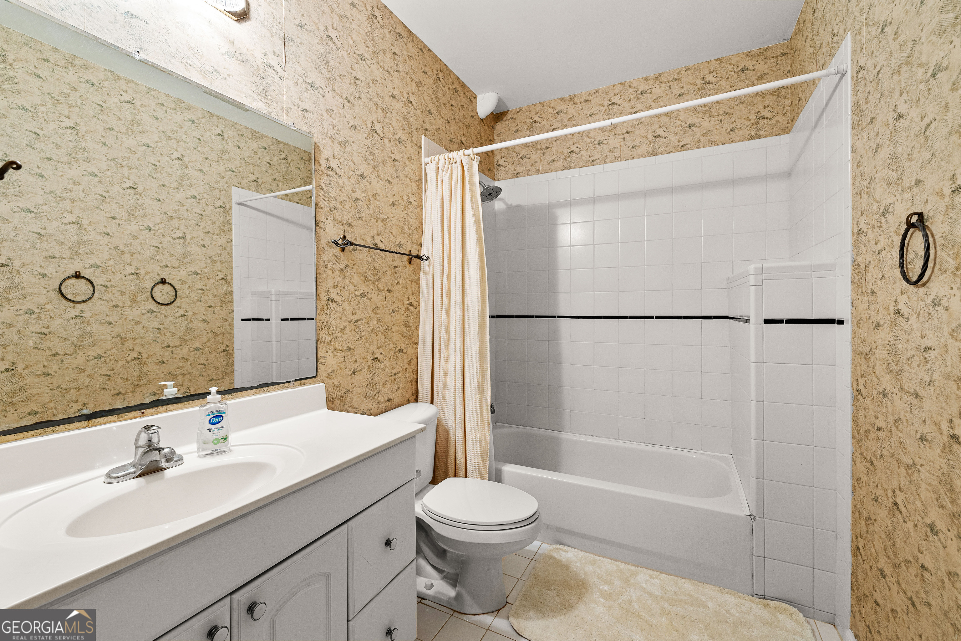 Fayetteville, Georgia 30215, United States, 5 Bedrooms Bedrooms, ,4 BathroomsBathrooms,Residential,Active,224284