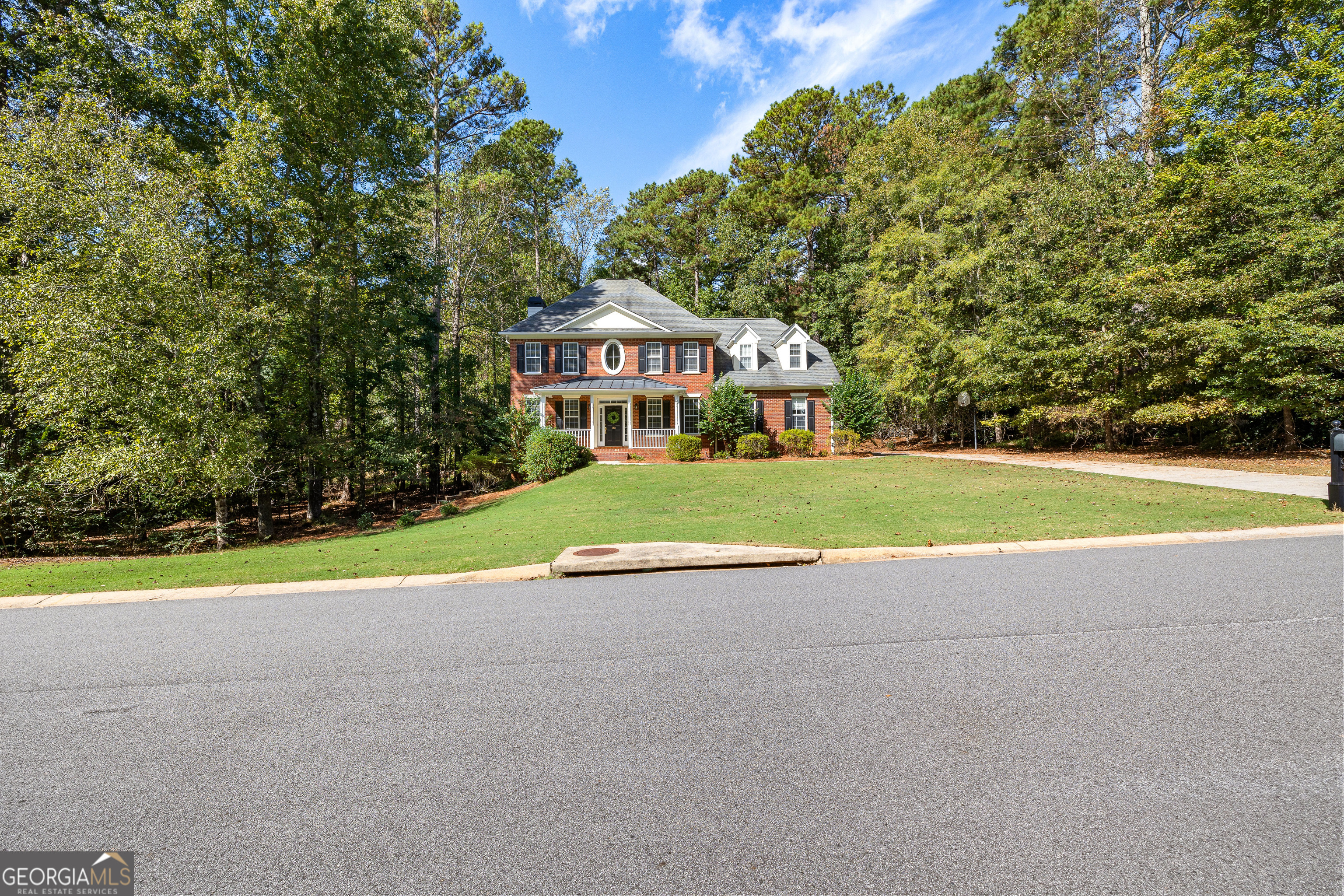 Fayetteville, Georgia 30215, United States, 5 Bedrooms Bedrooms, ,4 BathroomsBathrooms,Residential,Active,224284