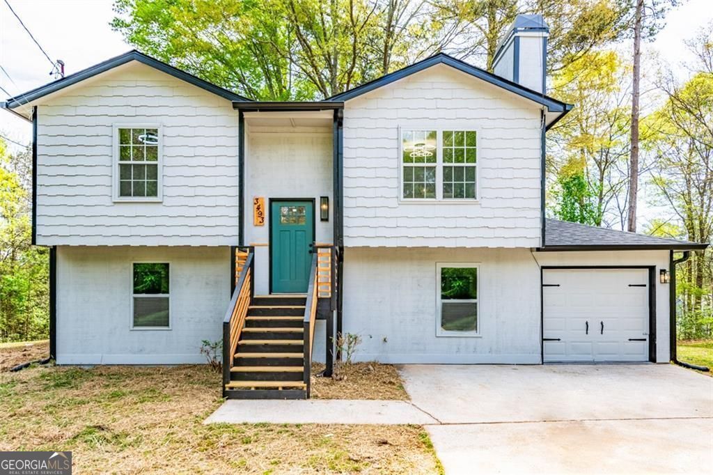 Photo of 3493 Newberry Trail, Decatur, GA 30034 (MLS # 10725191)