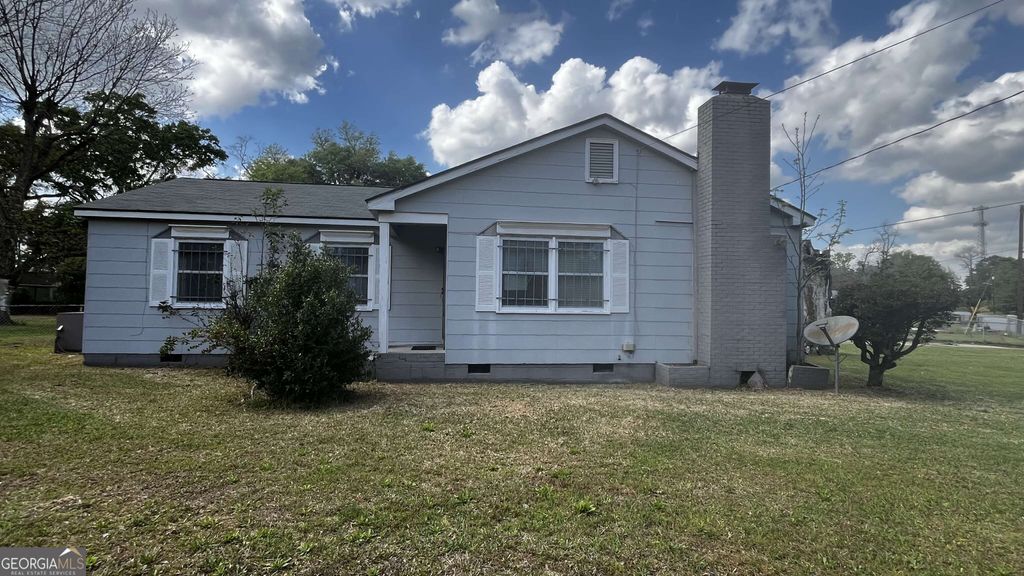 Photo of 133 Thornton Drive, Albany, GA 31705 (MLS # 10702516)