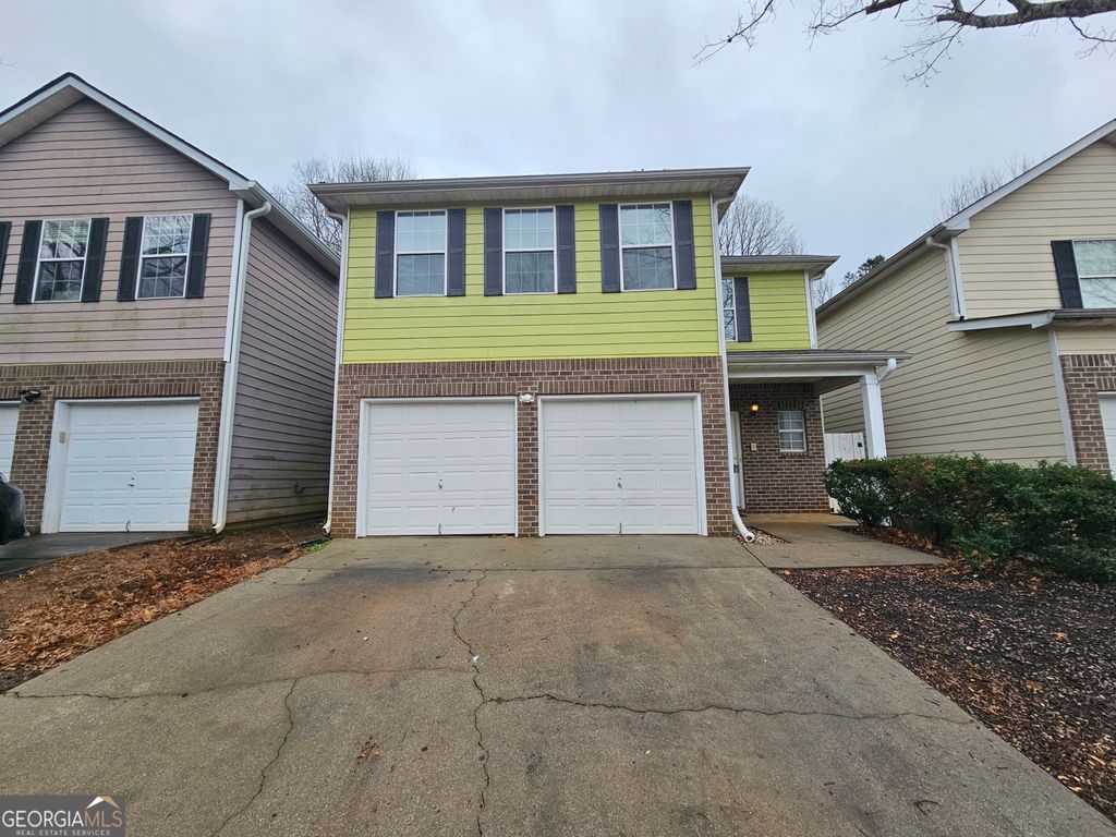 Photo of 206 Southwind Ln, Newnan, GA 30265 (MLS # 10699369)