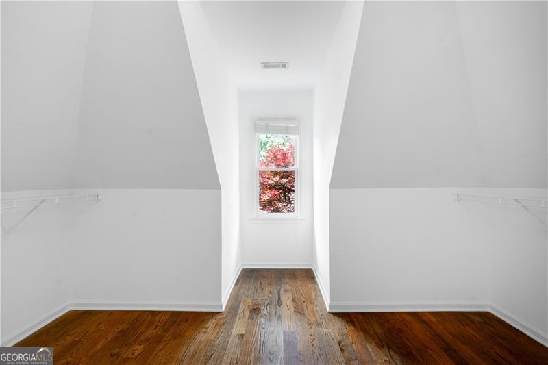 Lost Forrest - Residential