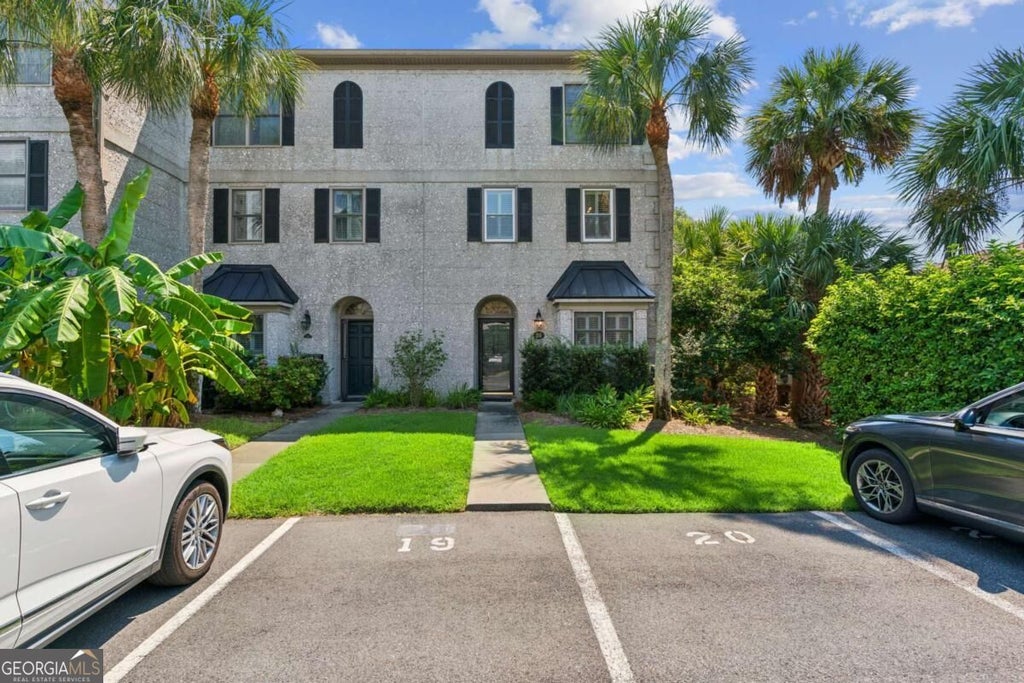 Photo of 1035 Beachview Drive, St. Simons, GA 31522 (MLS # 10852789)