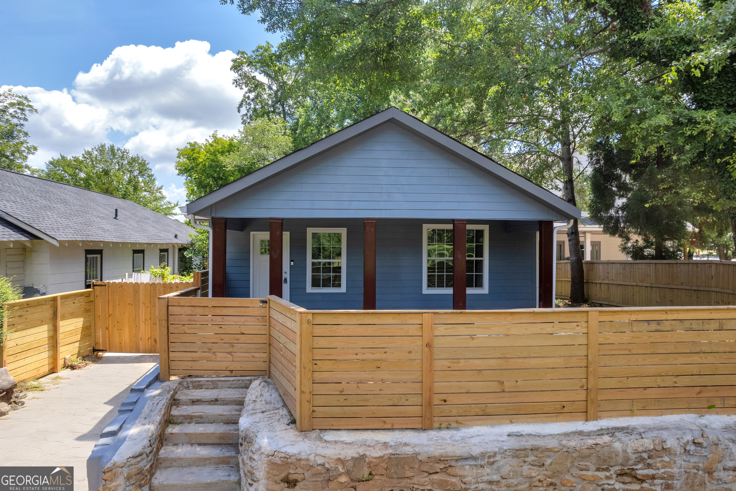 85 Ollie ST NW
