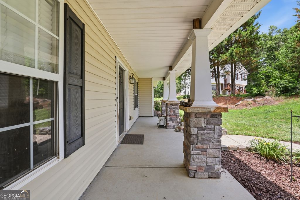 Photo of 131 Shamrock Court, Mount Airy, GA 30563 (MLS # 10776136)