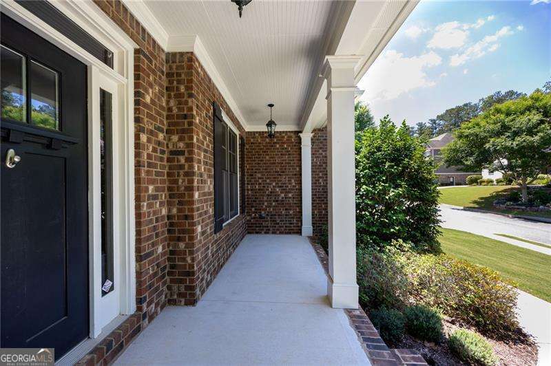 1382 Sutters Pond DR NW