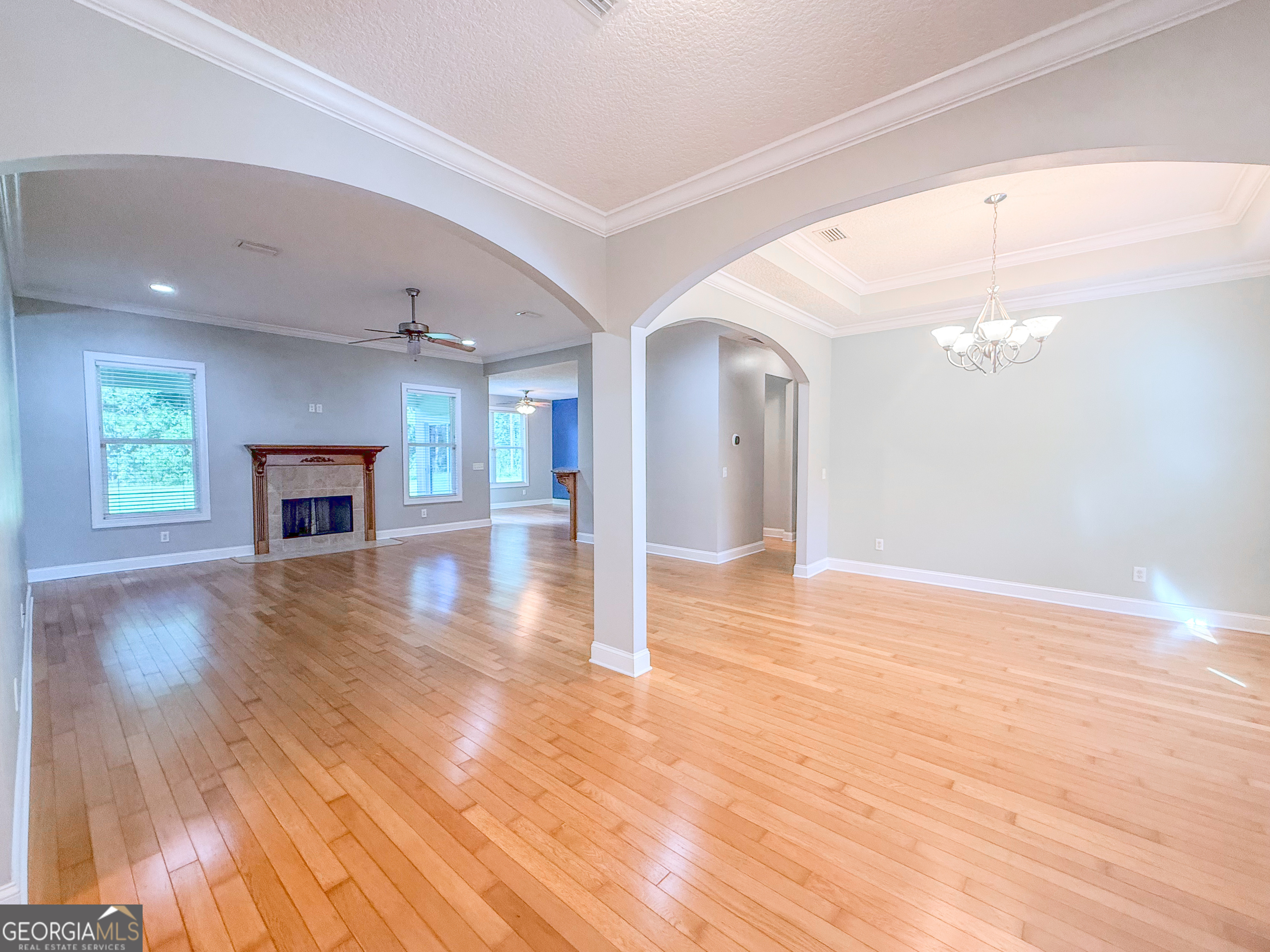 152 Huron LOOP