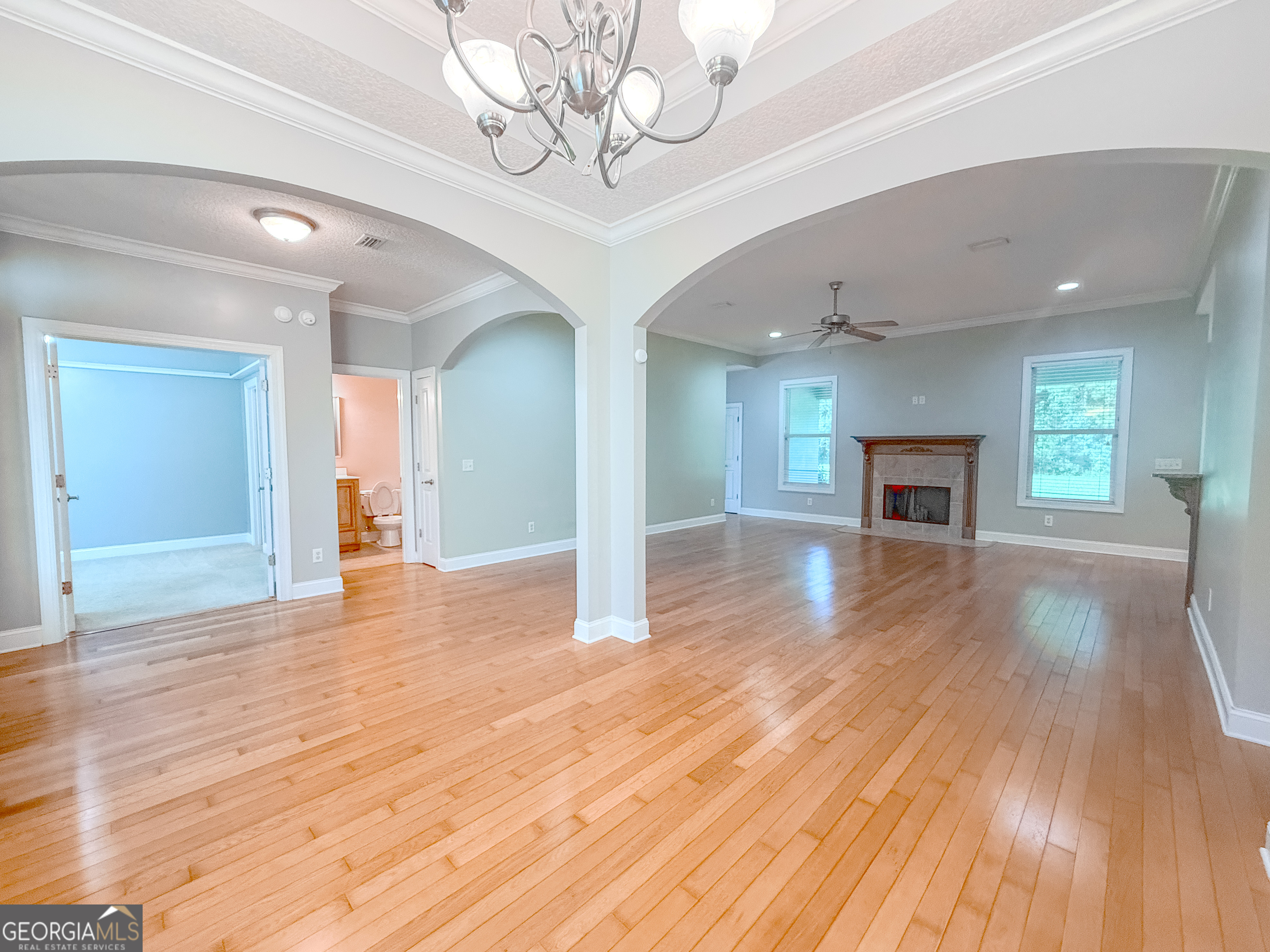 152 Huron LOOP