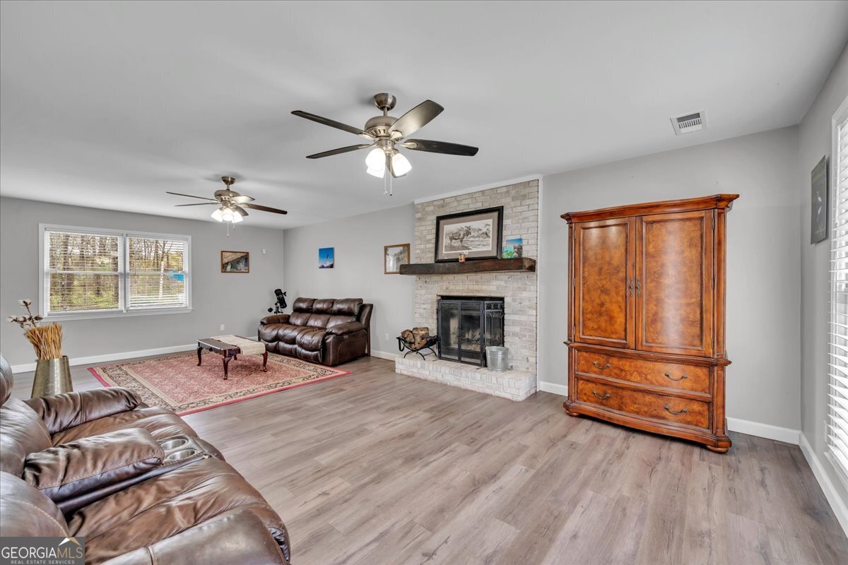 3410 Pilot RD