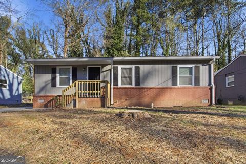 Photo of 333 Argus Circle NW, Atlanta, GA 30331 (MLS # 10711592)