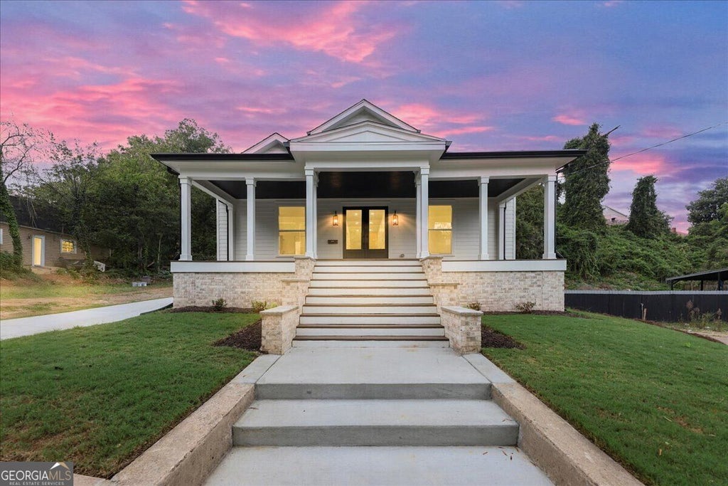Photo of 212 S Broad Street SW, Rome, GA 30161 (MLS # 10842127)