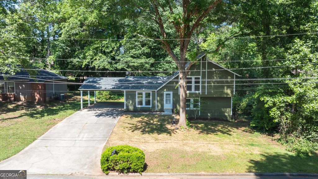 Photo of 2160 Leslie Brook Drive, Decatur, GA 30035 (MLS # 10771282)