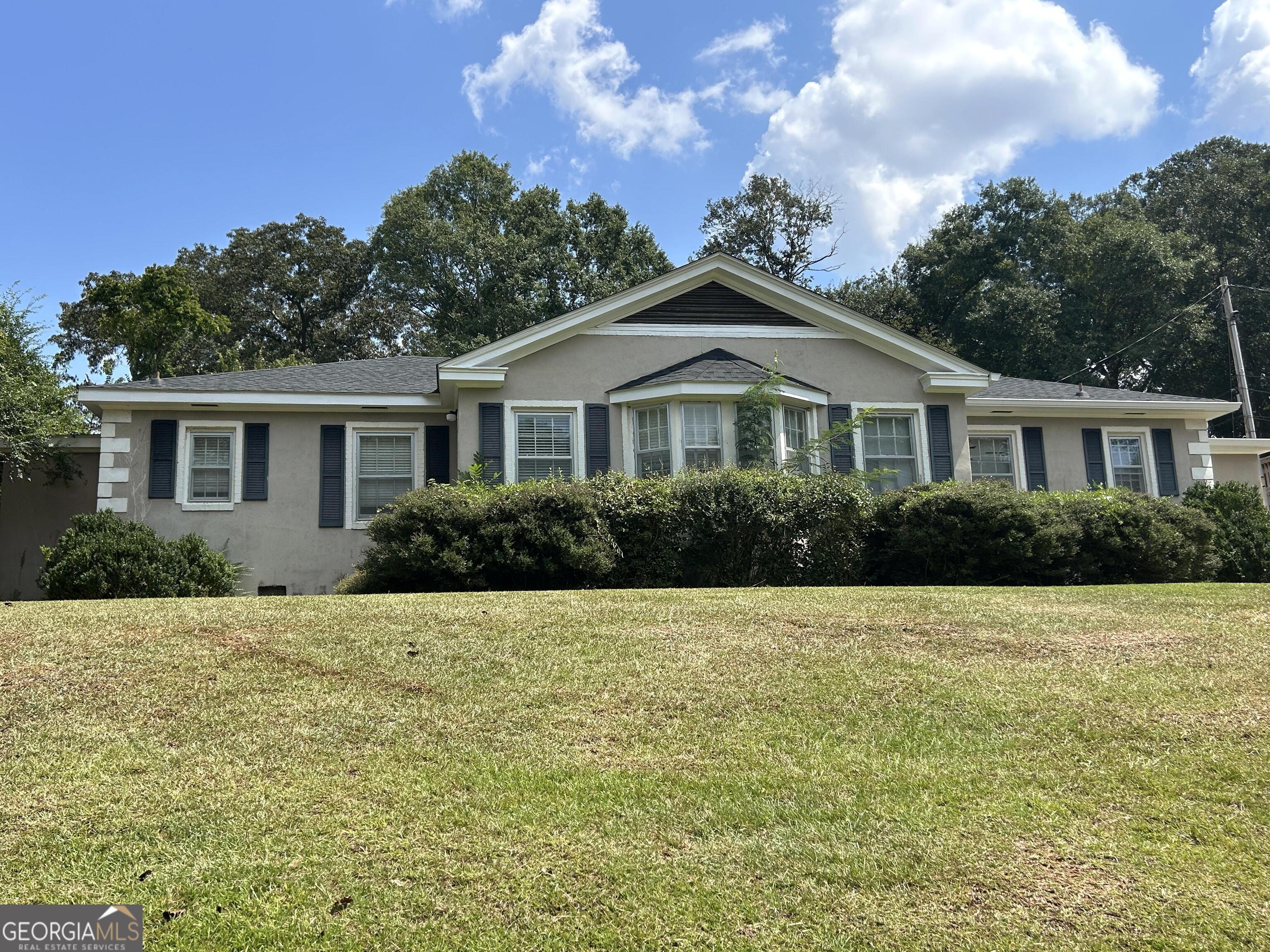 CHARMING DUPLEX IN THE HEART OF LAGRANGE. CURRENT RENT $850 PER UNIT. SHOWN BY APPOINTMENT ONLY, PLEASE DO NOT DISTURB TENANTS. OUTBUILDING WILL NOT REMAIN WITH THE PROPERTY. LISTING AGENT RELATED TO SELLER.