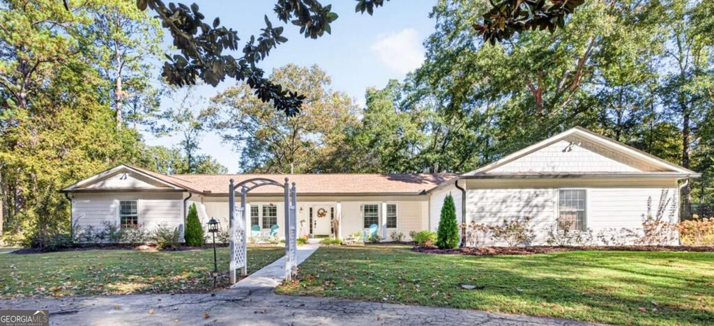 Photo of 1495 S Ola Road, Locust Grove, GA 30248 (MLS # 10880780)