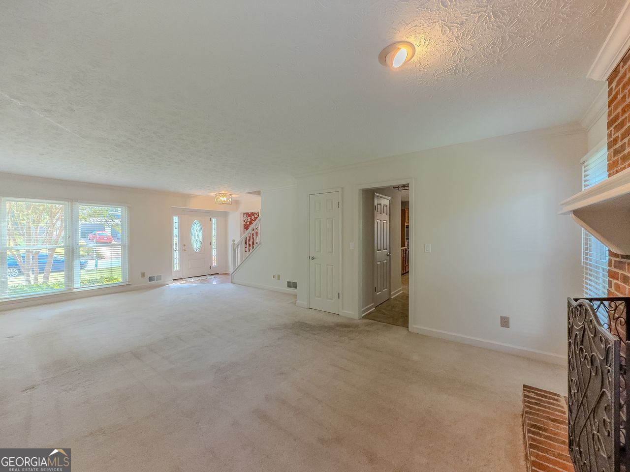 411 HUNTERS GLEN CT