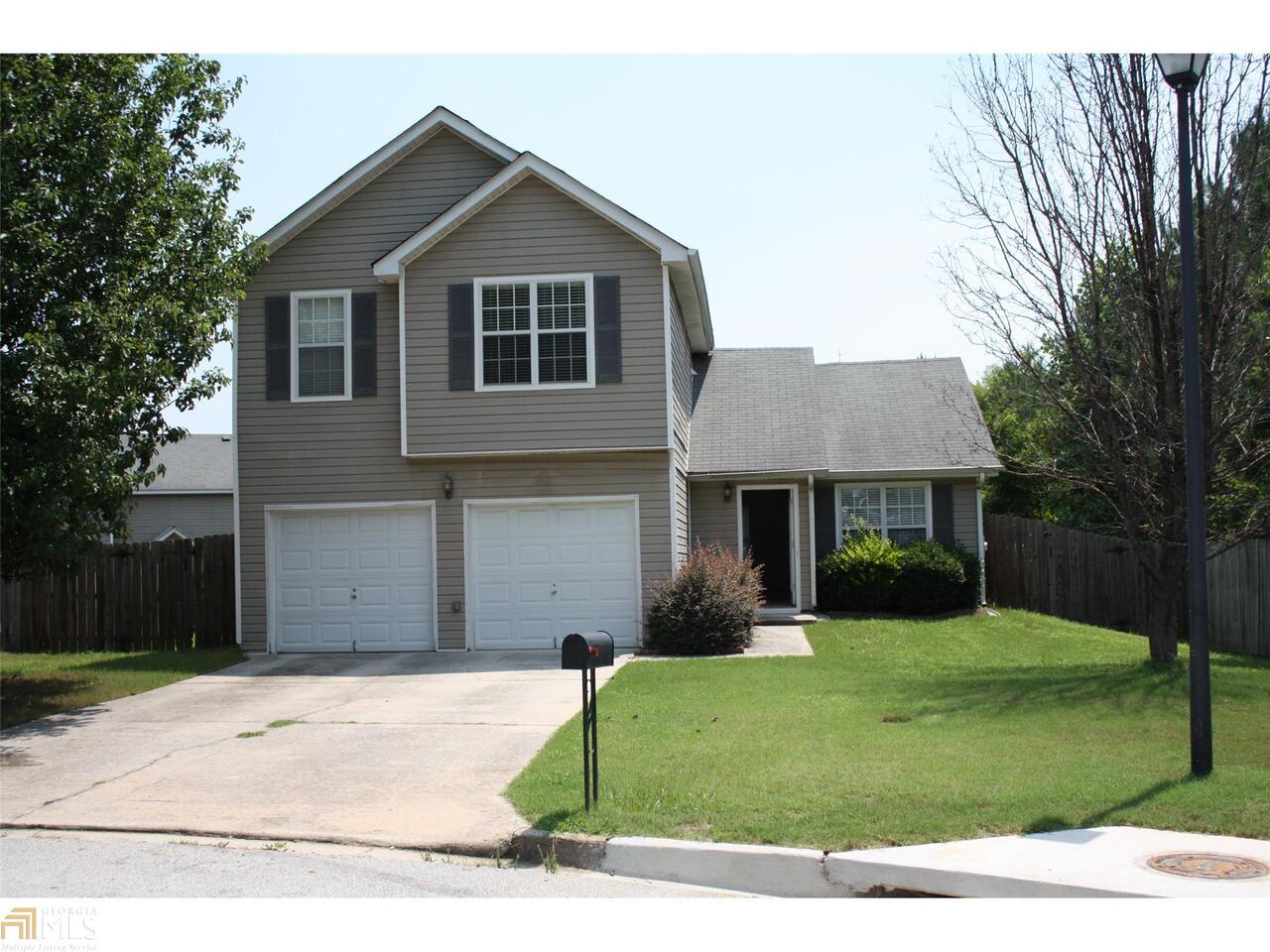Well taken care of! move right in. Split level w/formal living room, eat-in kitchen with updated appliances,family room w/fireplace,large fenced back yard,cul-de-sac lot,investor owned.