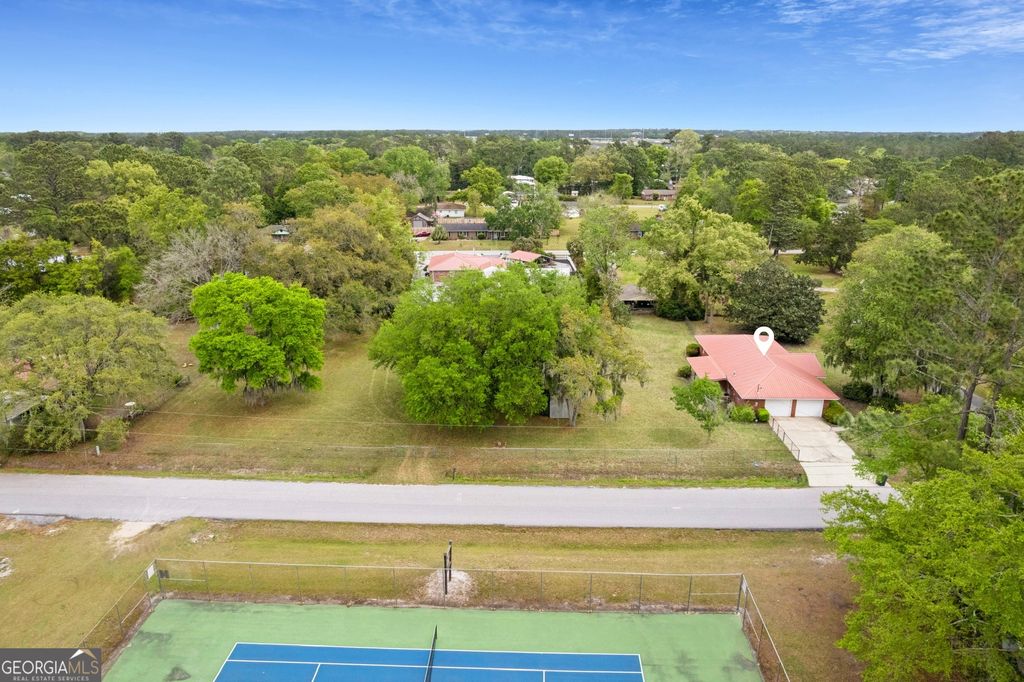 Photo of 200202 Oak Road, Brunswick, GA 31525 (MLS # 10727719)