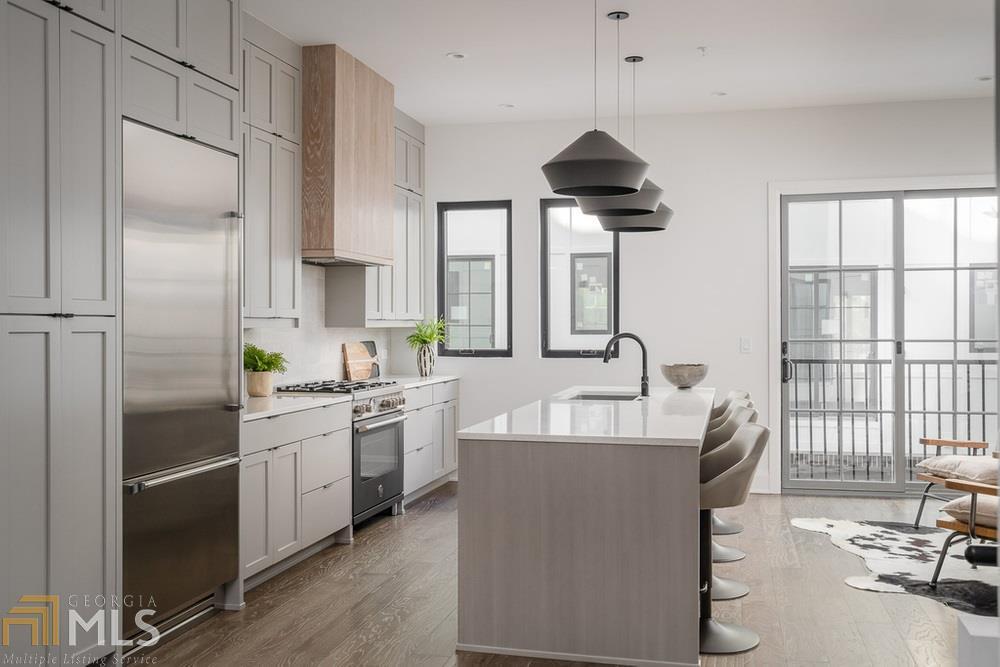 23 Emerson On Krog - Residential