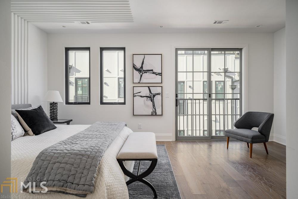 23 Emerson On Krog - Residential
