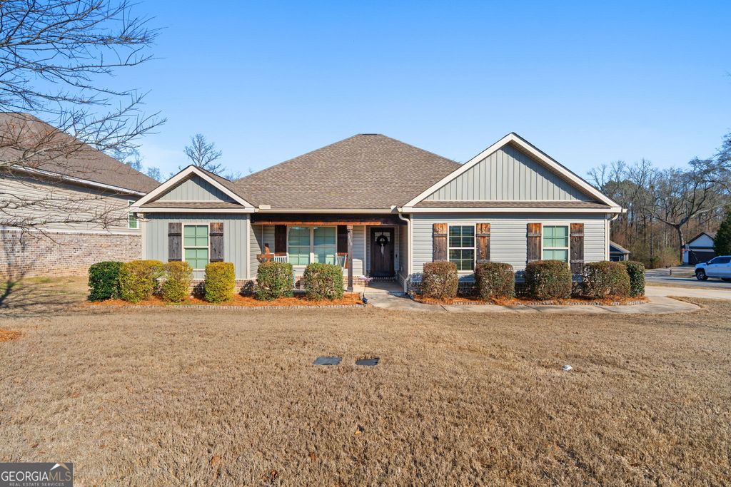 Photo of 300 Kendall Court, Perry, GA 31069 (MLS # 10697678)