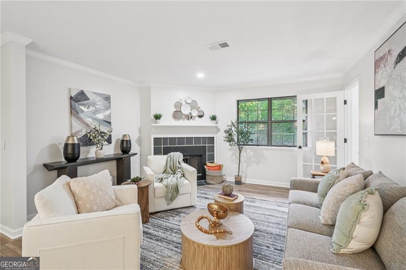 112 Barrington Hills DR