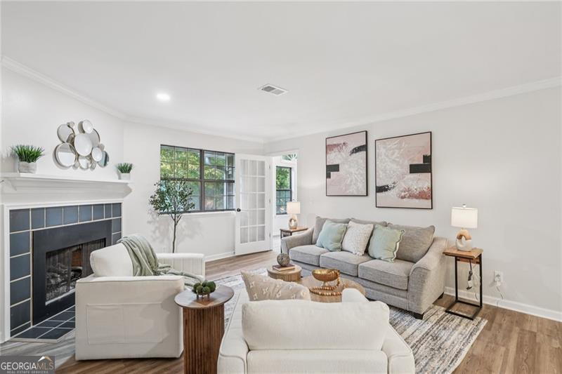 112 Barrington Hills DR