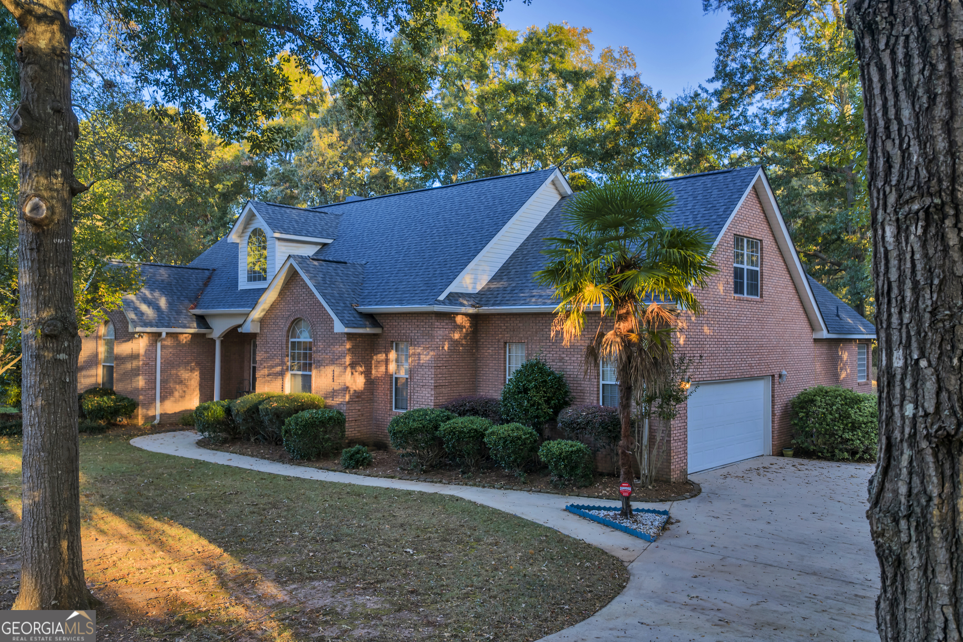 112 Scotsburg DR