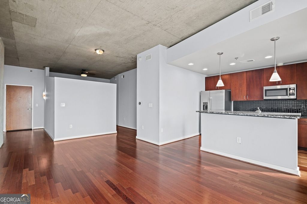 Photo of 250 Pharr Road NE #1914, Atlanta, GA 30305 (MLS # 10710737)