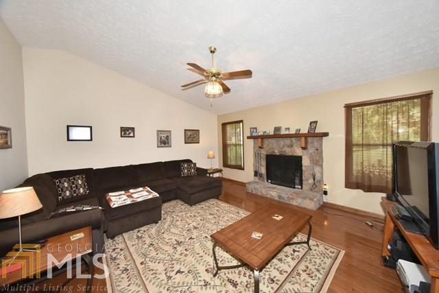 Olde Cedar Creek - Residential