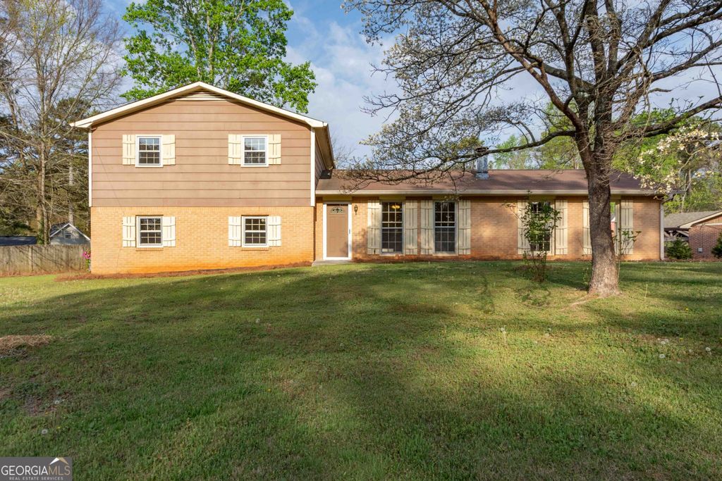 Photo of 2993 E Howell Drive, Lawrenceville, GA 30044 (MLS # 10722380)