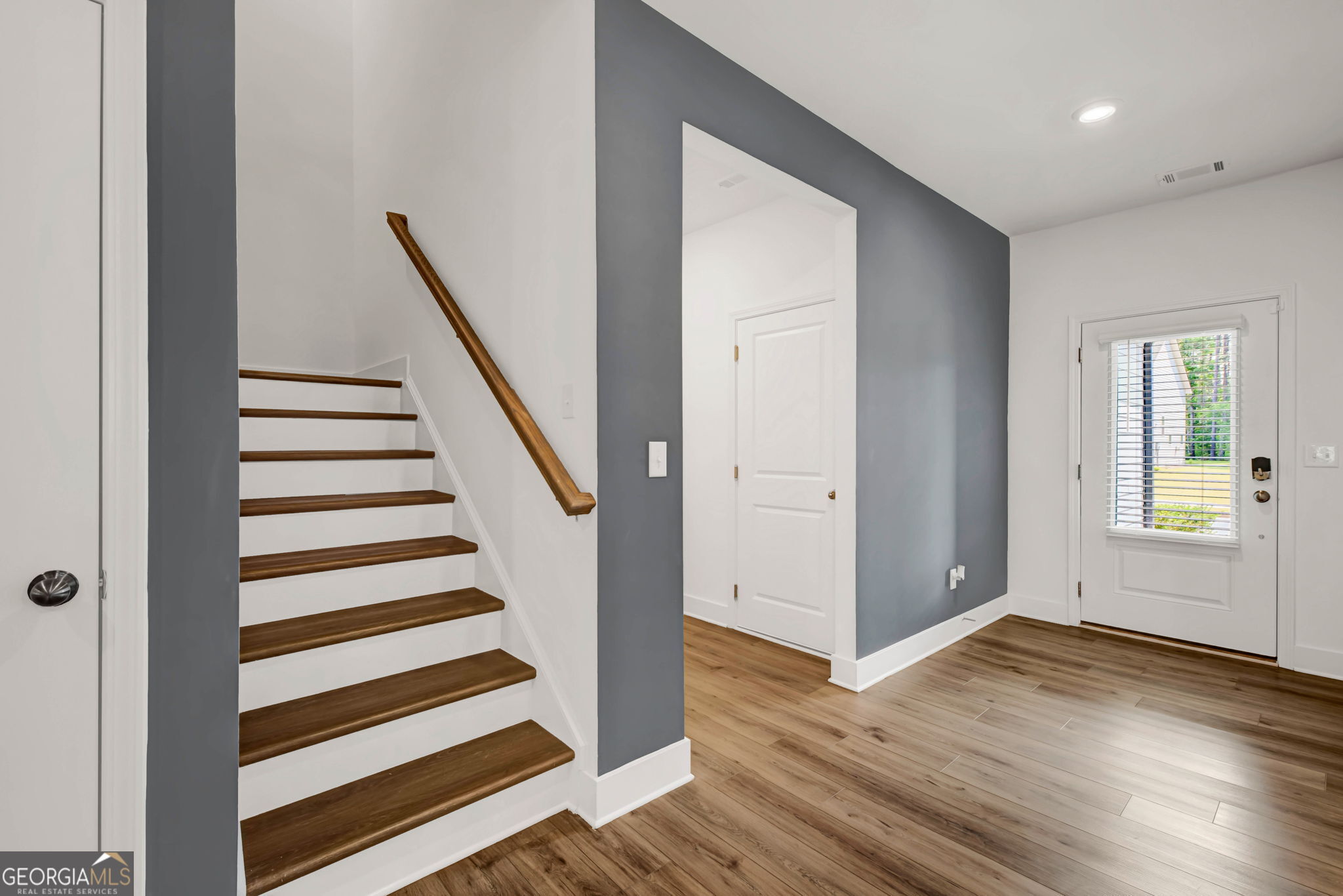 9 Foothills TRL
