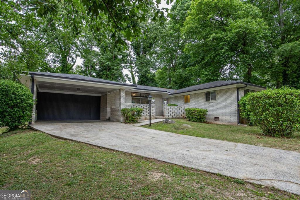 Photo of 3635 Sulene Drive, Atlanta, GA 30349 (MLS # 10760071)