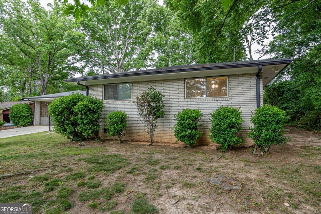 Photo of 3635 Sulene Drive, Atlanta, GA 30349 (MLS # 10760071)