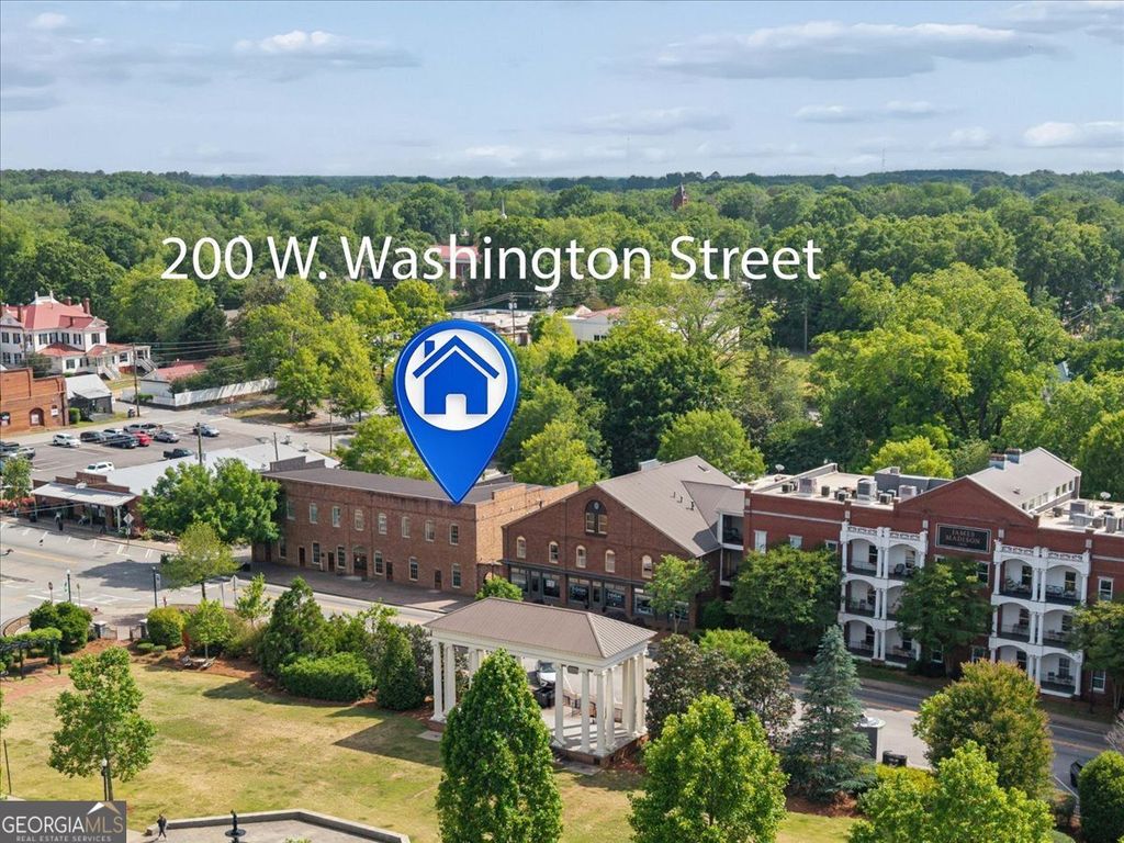Photo of 200 W Washington St, Unit B ST, Madison, GA 30650 (MLS # 10761197)