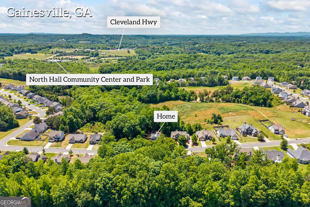Photo of 4391 Highland Gate Parkway, Gainesville, GA 30506 (MLS # 10767354)