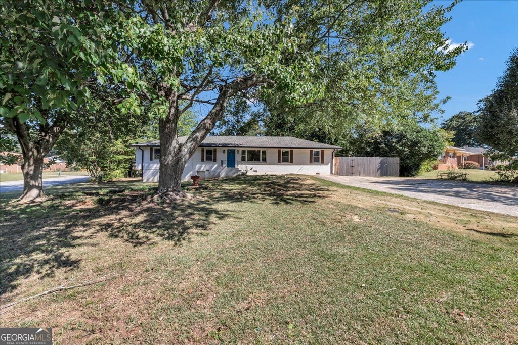 Photo of 956 Laurel Street, Morrow, GA 30260 (MLS # 10854609)
