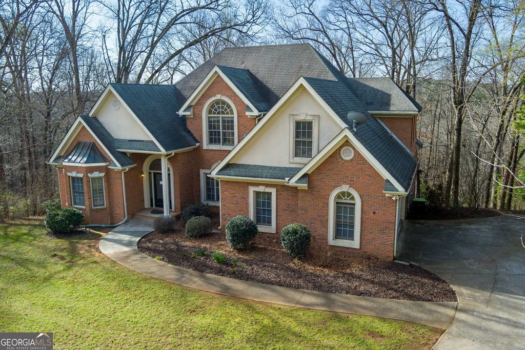 Photo of 1081 Crown River Parkway, McDonough, GA 30252 (MLS # 10714222)