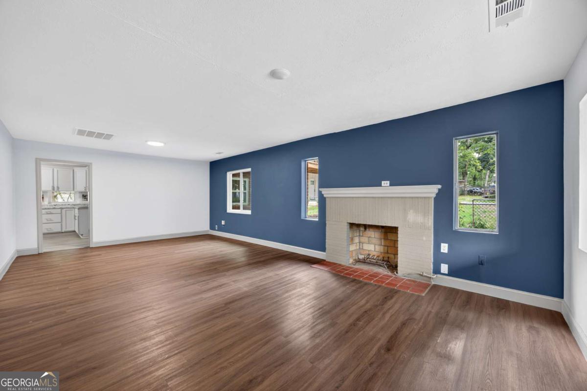 953 South AVE