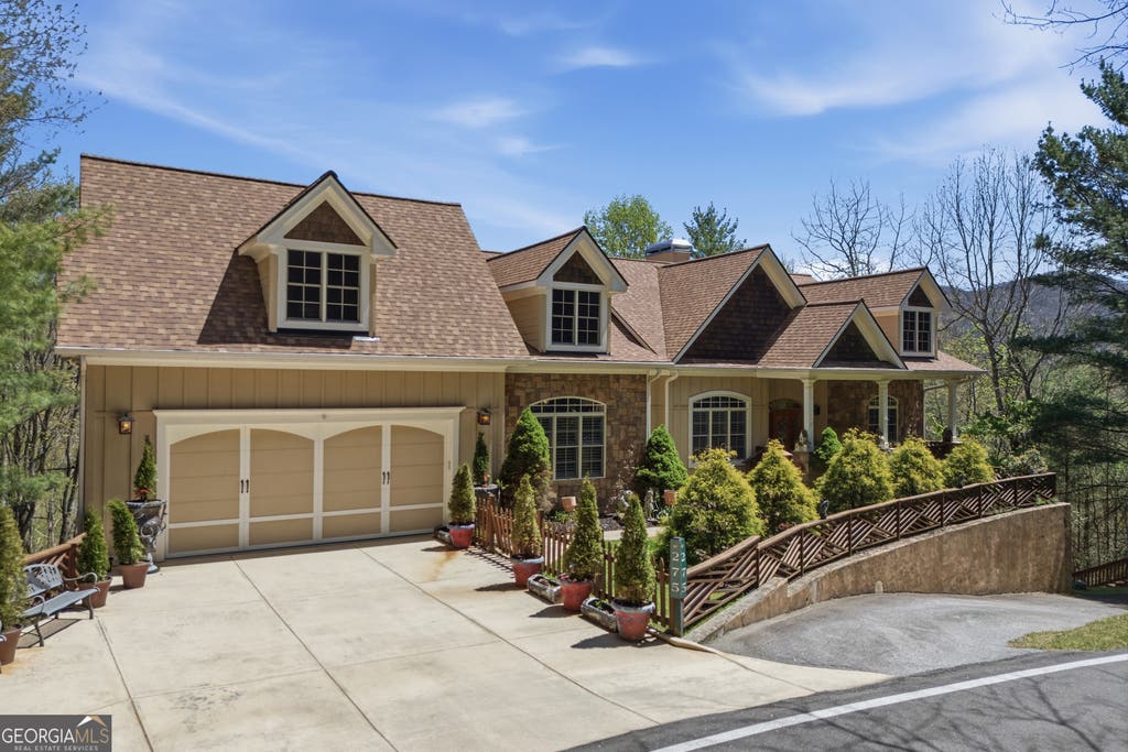 Photo of 275 E Sugarbush Drive, Sky Valley, GA 30537 (MLS # 10785393)