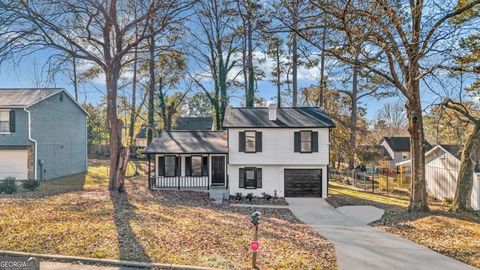 Photo of 3959 Wood Path Drive, Stone Mountain, GA 30083 (MLS # 10659059)