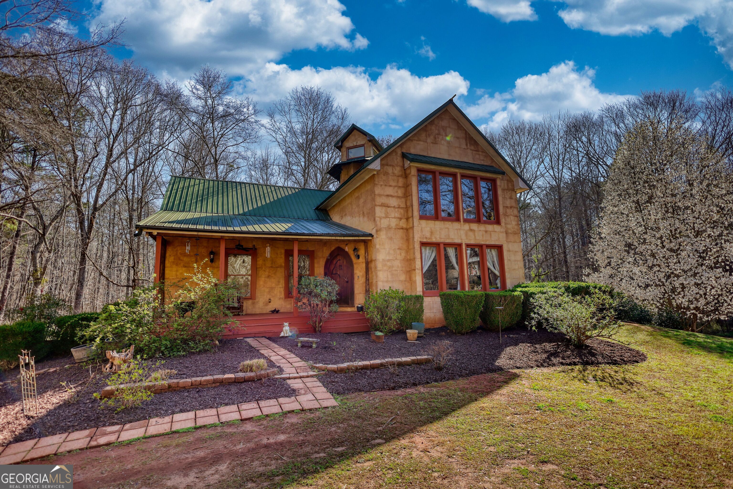5642 N Highway 212